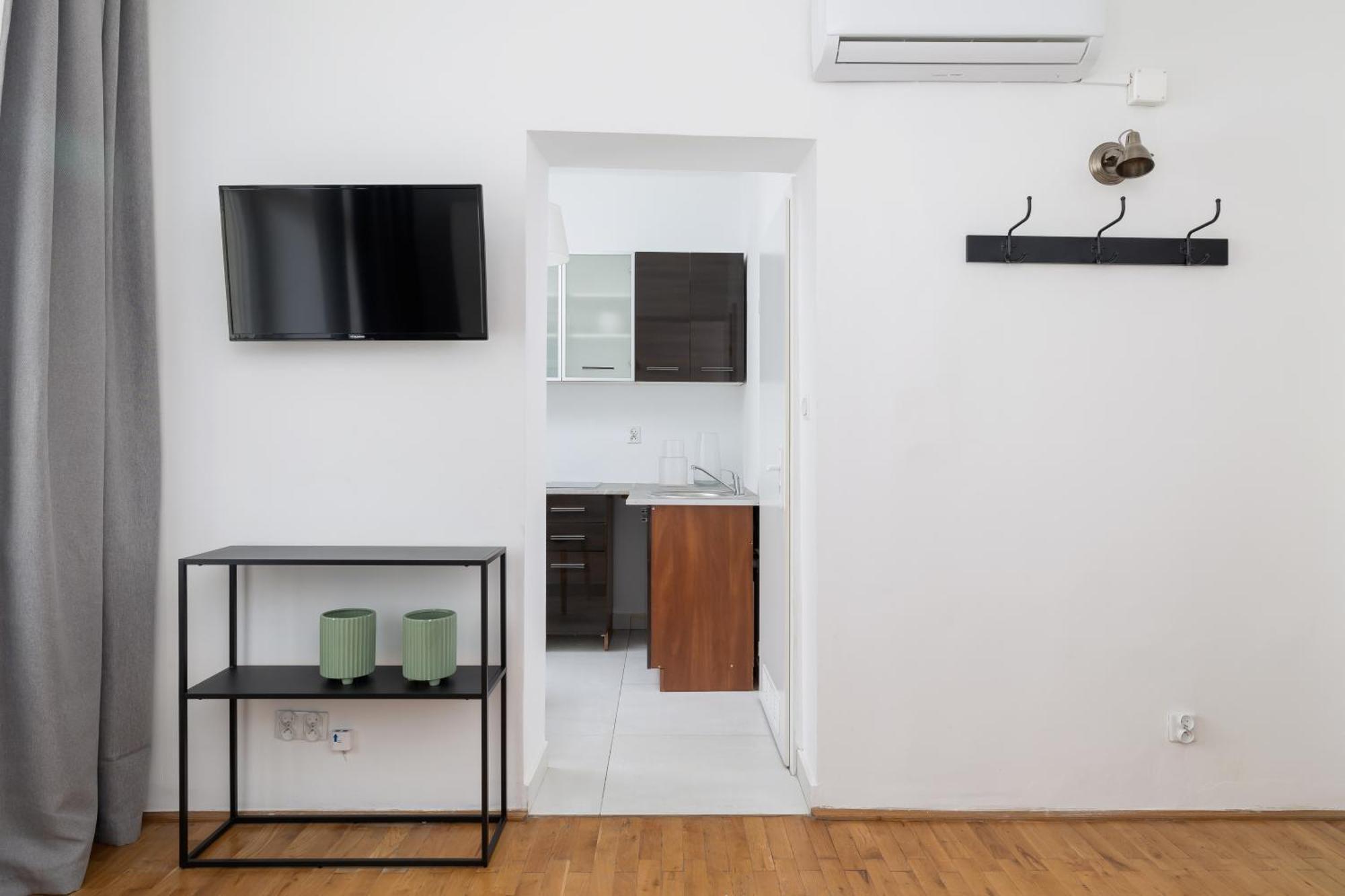 Studio Apartment With Ac - Dluga 65 Krakow Dış mekan fotoğraf