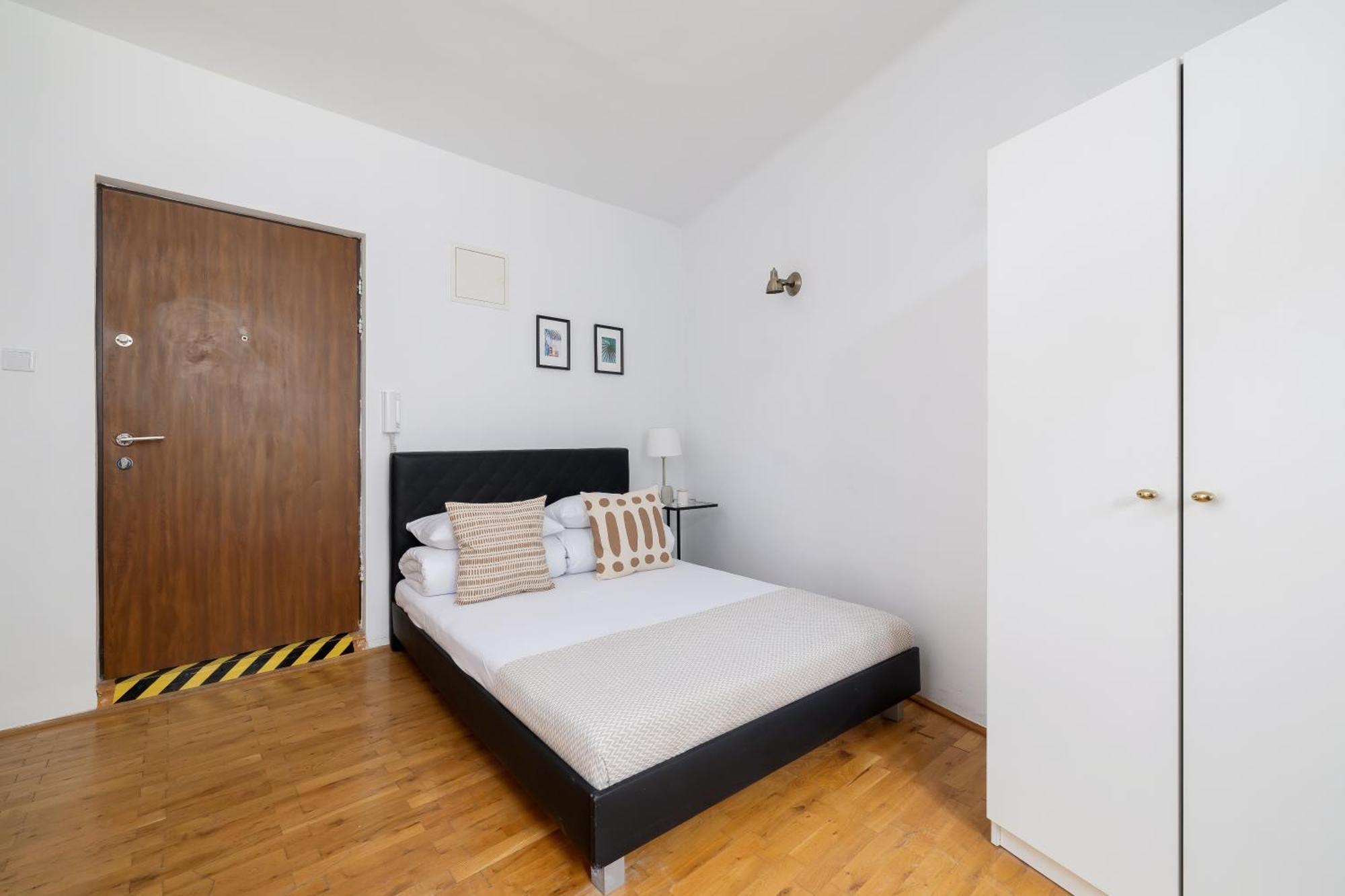 Studio Apartment With Ac - Dluga 65 Krakow Dış mekan fotoğraf