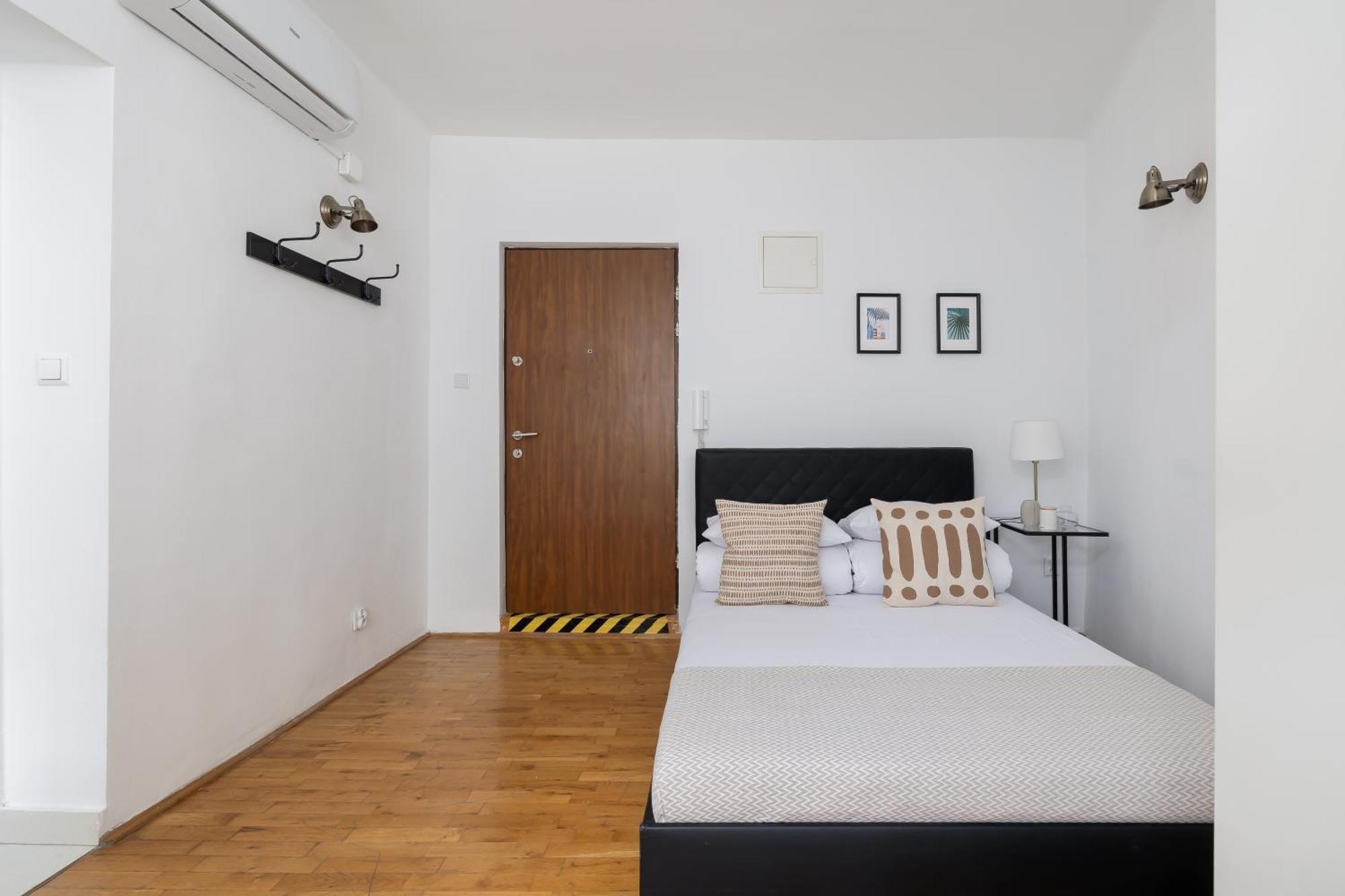 Studio Apartment With Ac - Dluga 65 Krakow Dış mekan fotoğraf