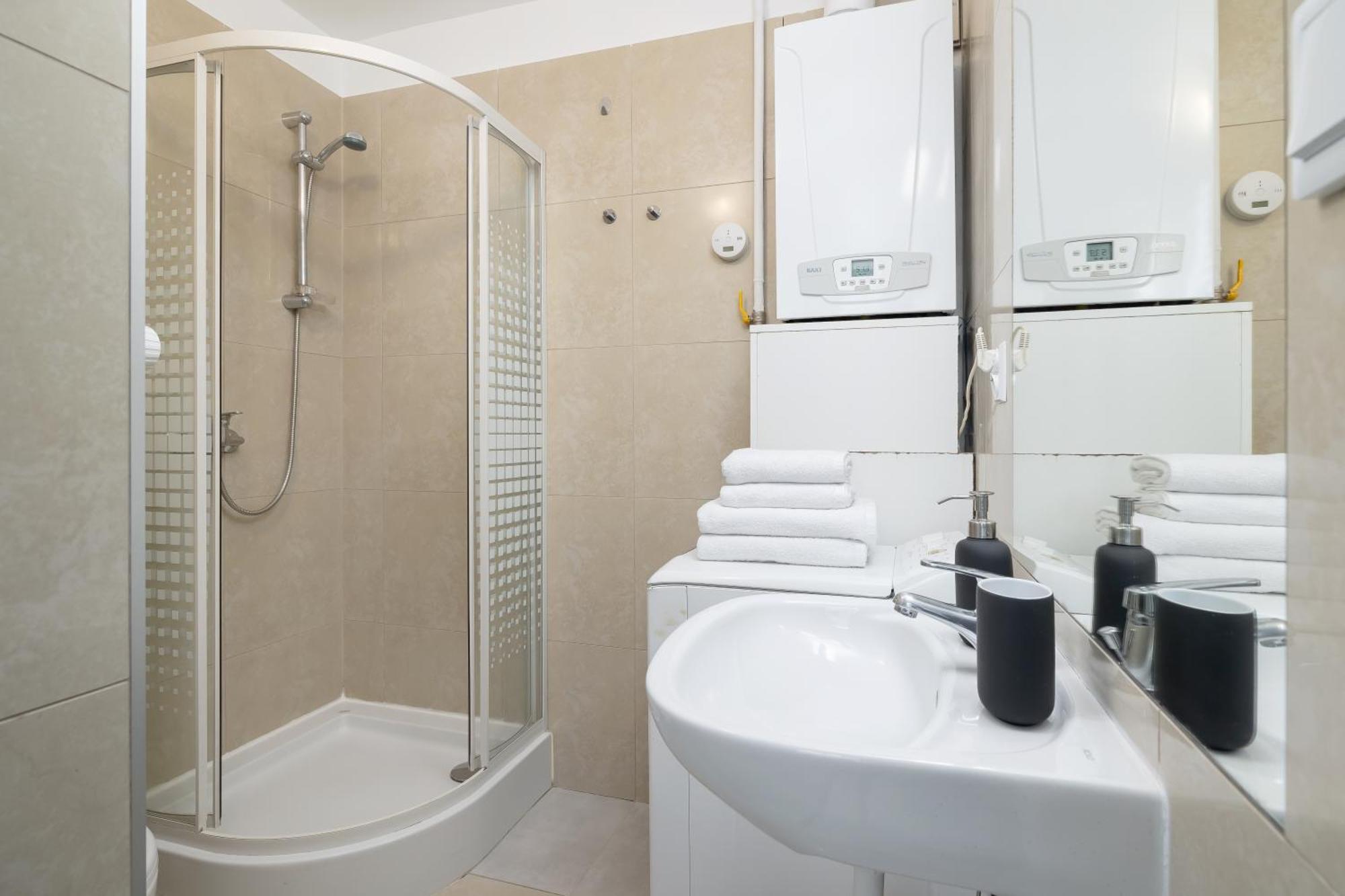 Studio Apartment With Ac - Dluga 65 Krakow Dış mekan fotoğraf